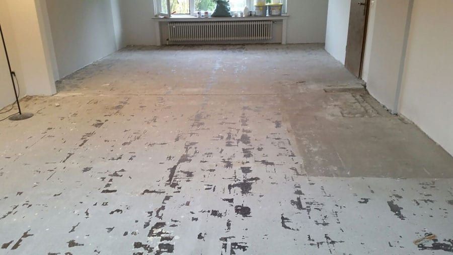 Parkettsanierung: Ausbau von Mosaikparkett und Neuverlegung von Landhausdielen im XL-Format-02