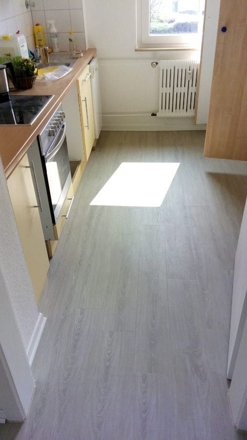 Sanierung von altem Steinholzestrich durch modernen Vinyl-Designklickbelag-03